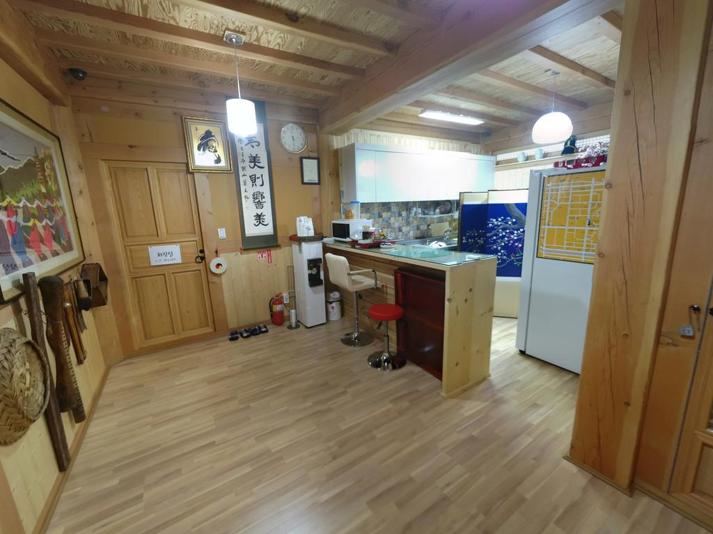 Hanok Guesthouse Jangsoo Чонджу Екстер'єр фото
